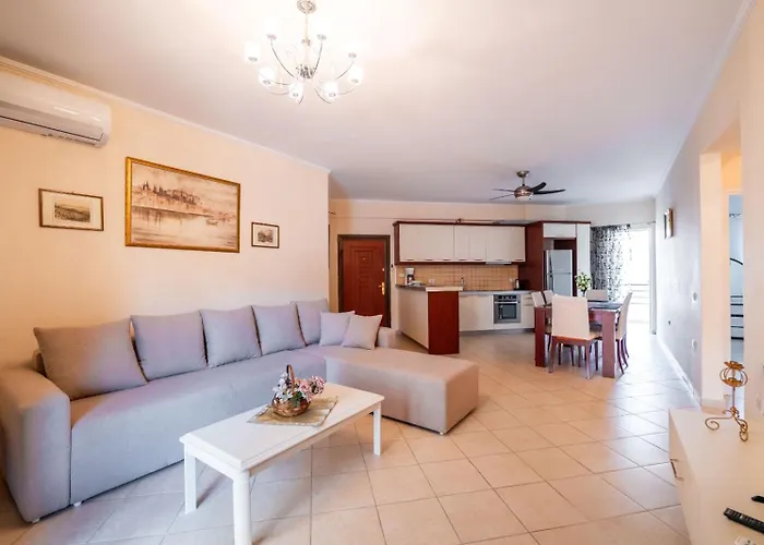 Noel Sea View Apartament