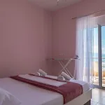 Noel Sea View
