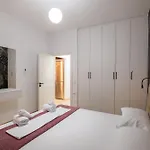 Noel Sea View Apartament *