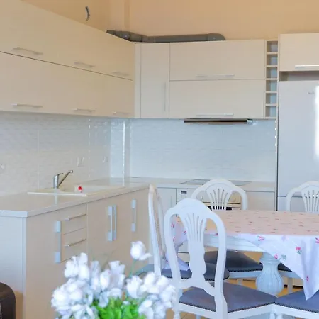 Noel Sea View Apartment *