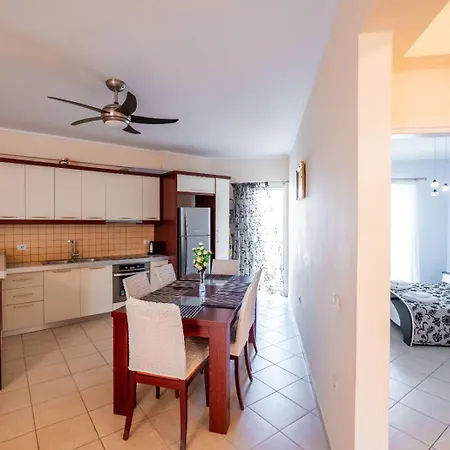 Apartment Noel Sea View Sarande
